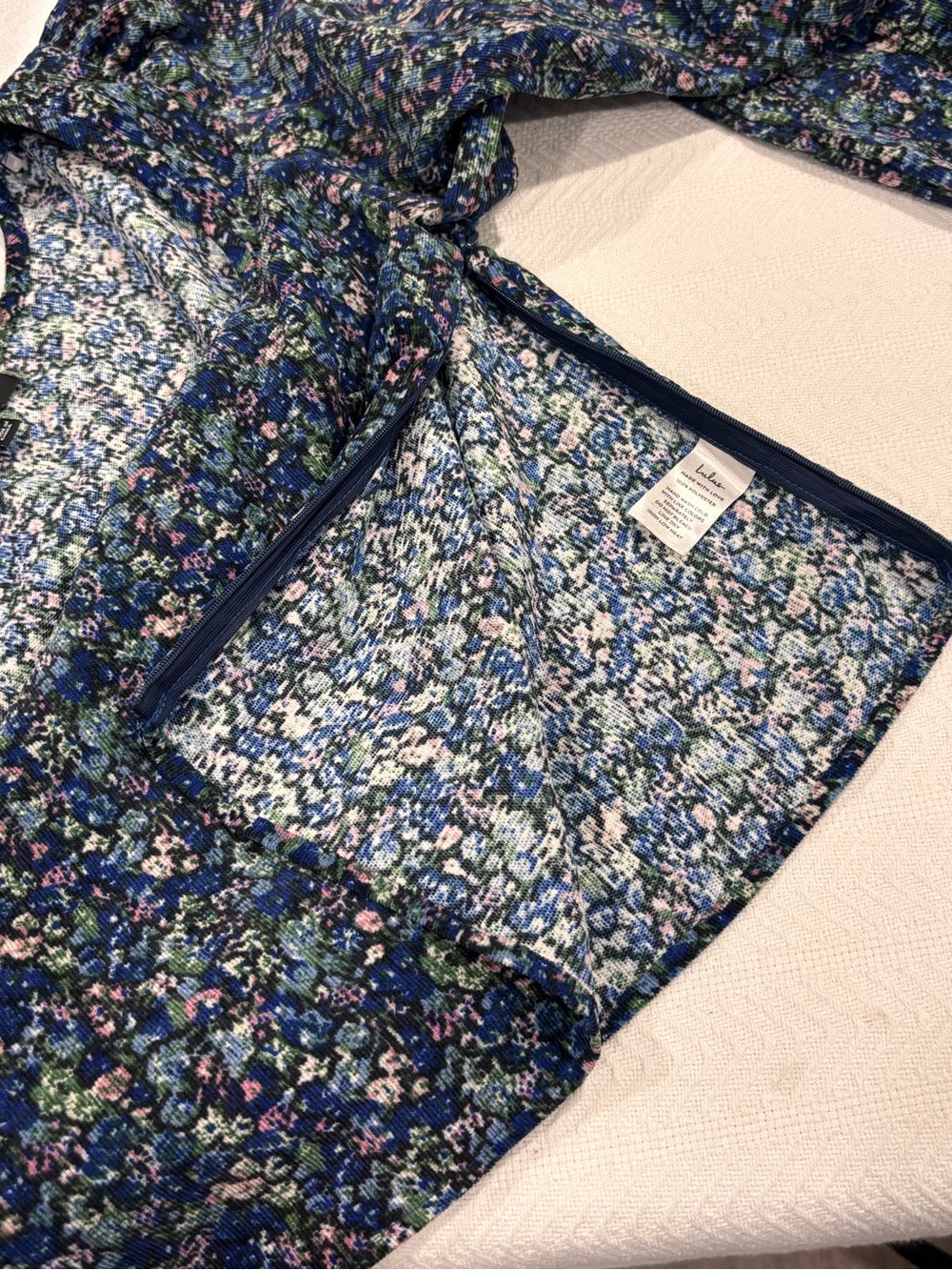 Lulu's Navy Floral Puff Sleeve Square Neck Crop Top - Picture 9 of 11